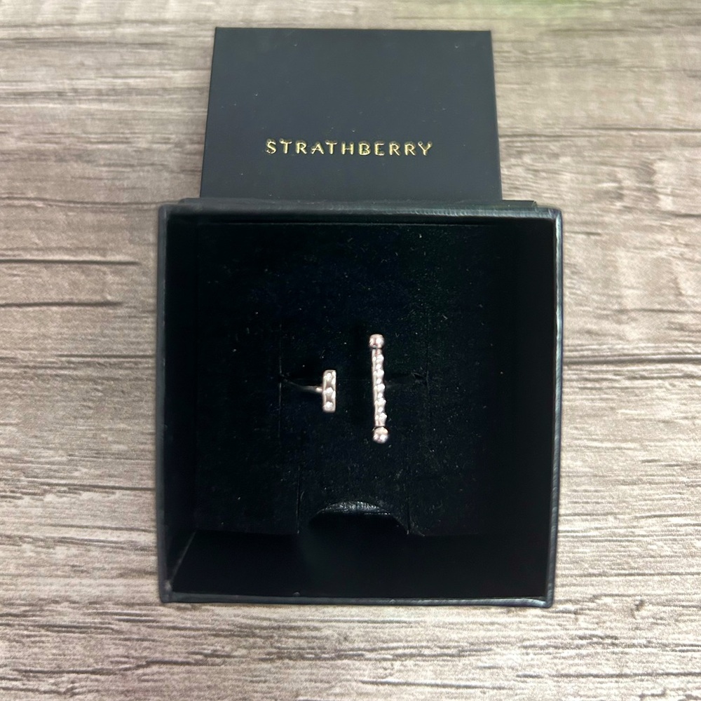 Strathberry Music Bar ring